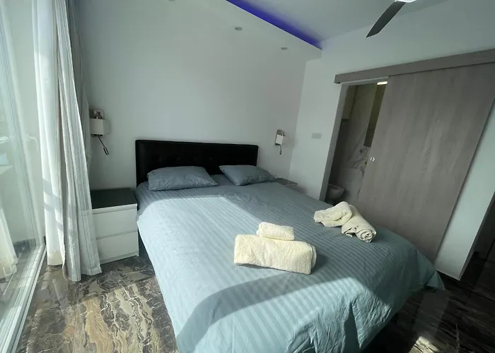 Nautica Luxe Apartments
