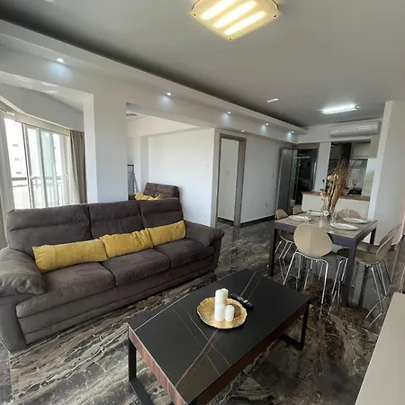 Nautica Luxe Apartments Larnaca Exterior photo